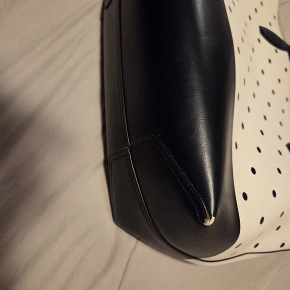 DISNEY Kate Spade Polka Dot Minnie Mouse Tote Bag - Black and White reversable. - Picture 9 of 9
